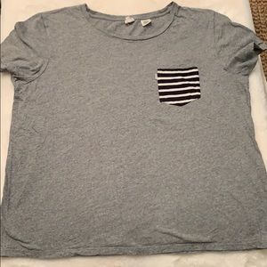 Levi’s t- shirt
